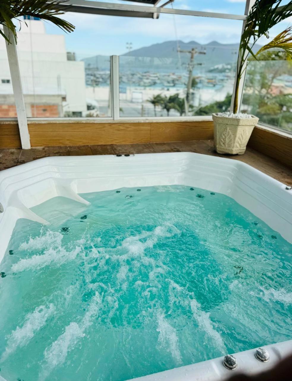 Sea Angels Hotel *